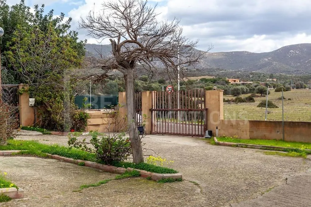 Belocations - Appartamento Baia Azzurra Capitana 0*,  Ιταλία